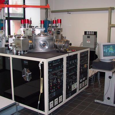 Sistema per la deposizione di film sottili di silicio co tecnica al plasma